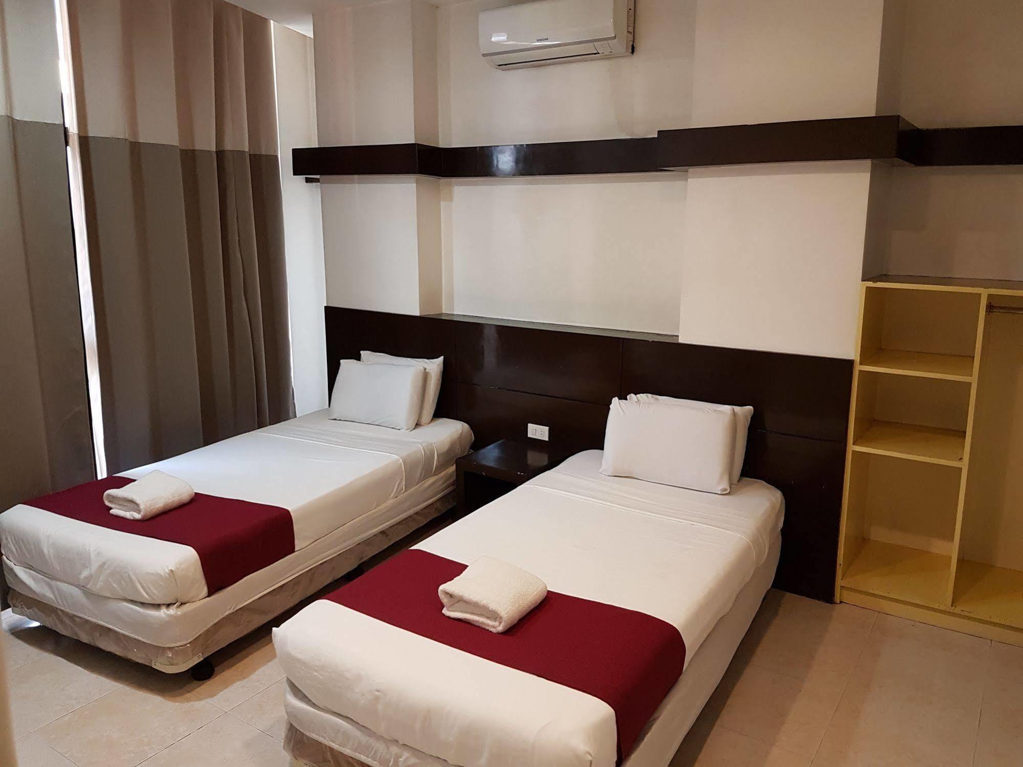 Ong Bun Pension House ايلويلو المظهر الخارجي الصورة