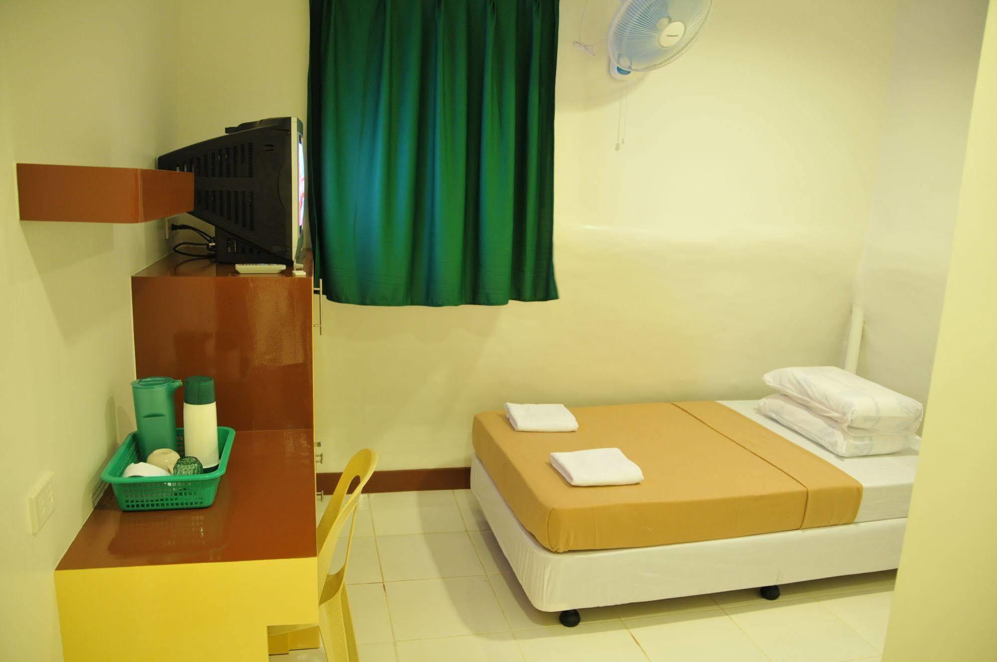 Ong Bun Pension House ايلويلو المظهر الخارجي الصورة