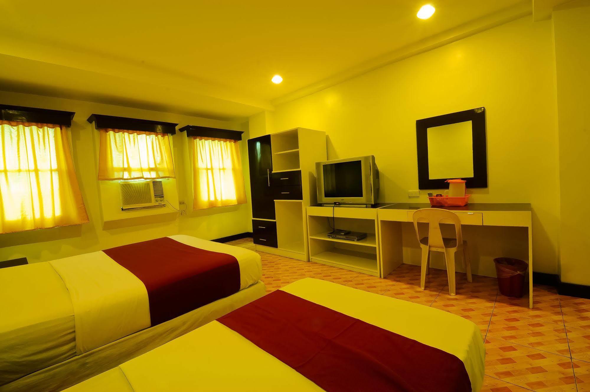 Ong Bun Pension House ايلويلو المظهر الخارجي الصورة